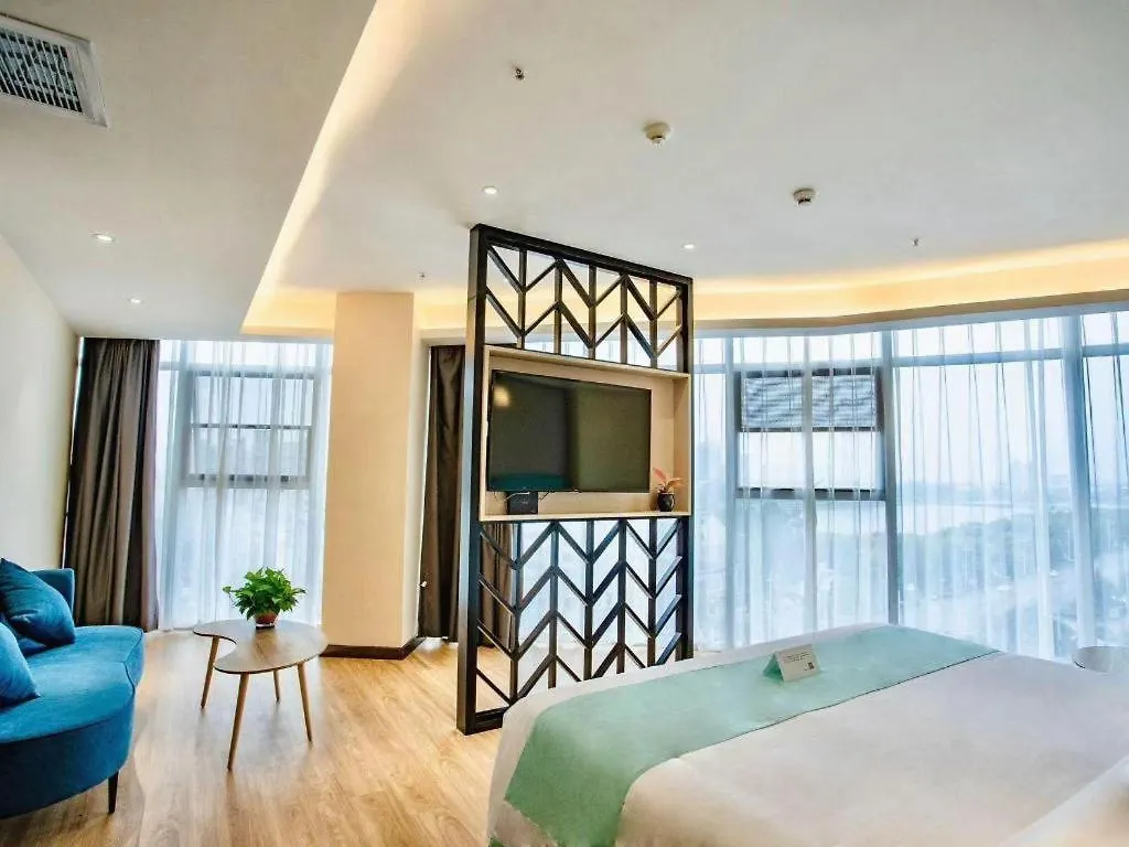 Xana Lite Shangqiu Sui County Dennis Hotel